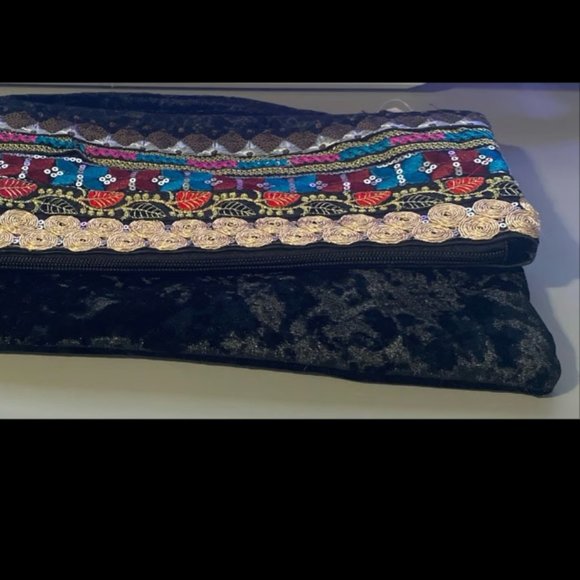 Elegant fashion purse, black velvet with colorful embroidered designs, bag - Picture 5 of 8